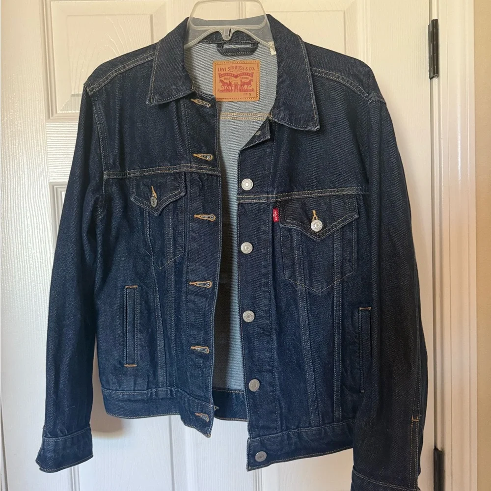 Levi's Men's Dark Blue Denim Jacket - Picture 1 of 3